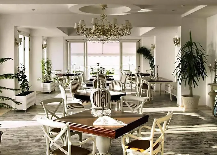 La Vista Boutique & (adults Only) 4*