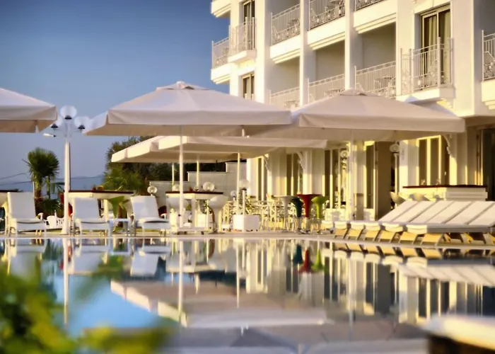 La Vista Boutique & (adults Only) Κουσάντασι