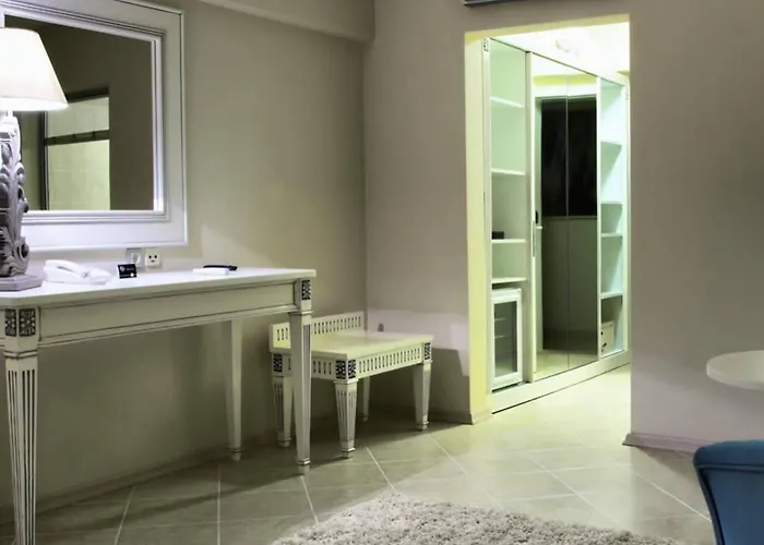 La Vista Boutique & (adults Only) Κουσάντασι